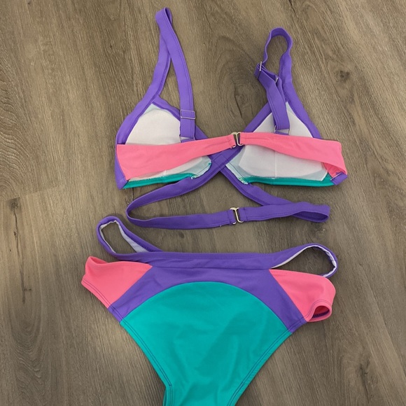 Colour block bikini set - Picture 4 of 4